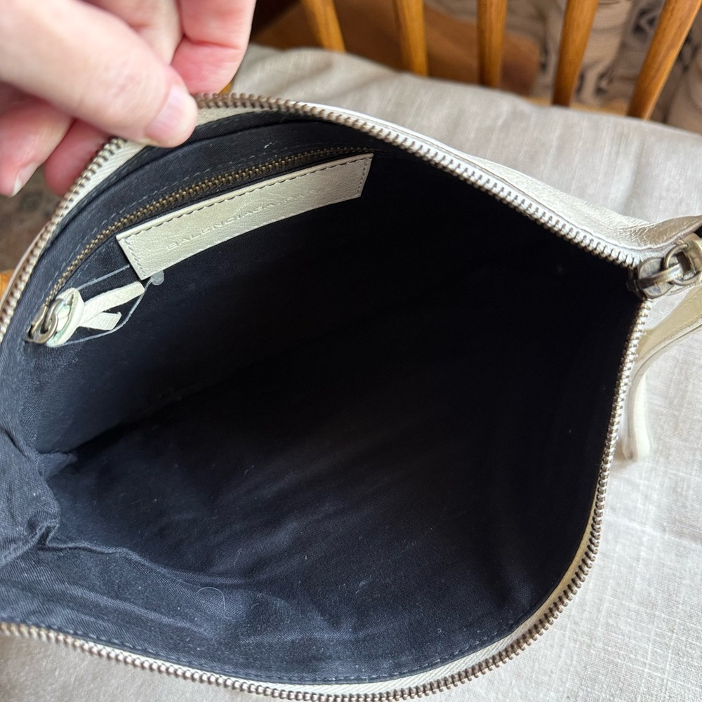 BALENCIAGA 2004/05 City/First Moto Flat Case Clutch w/Strap in White - Picture 5 of 16